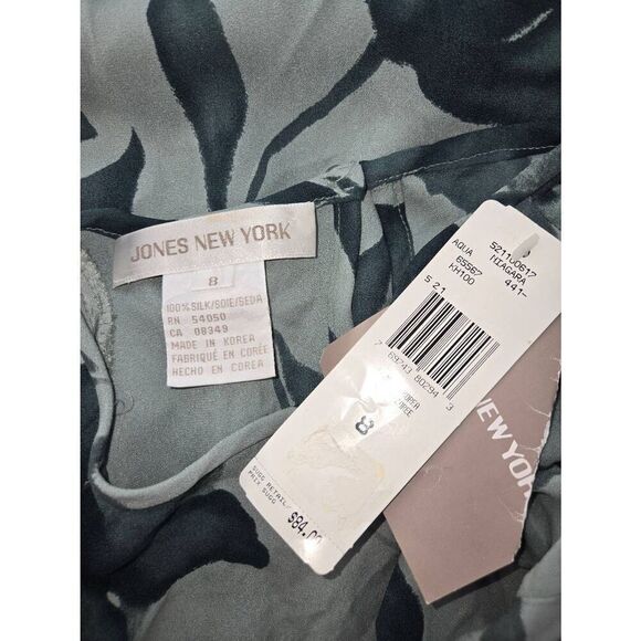 Jones New York Womens Size 8 Green Floral 100% Silk Blouse - Picture 4 of 5